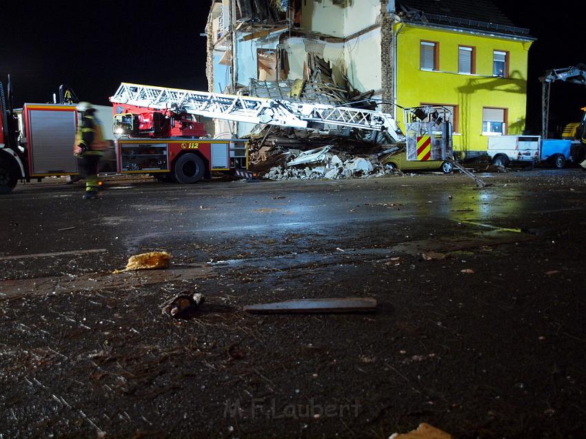 Hausexplosion Bruehl bei Koeln Pingsdorferstr P072.JPG